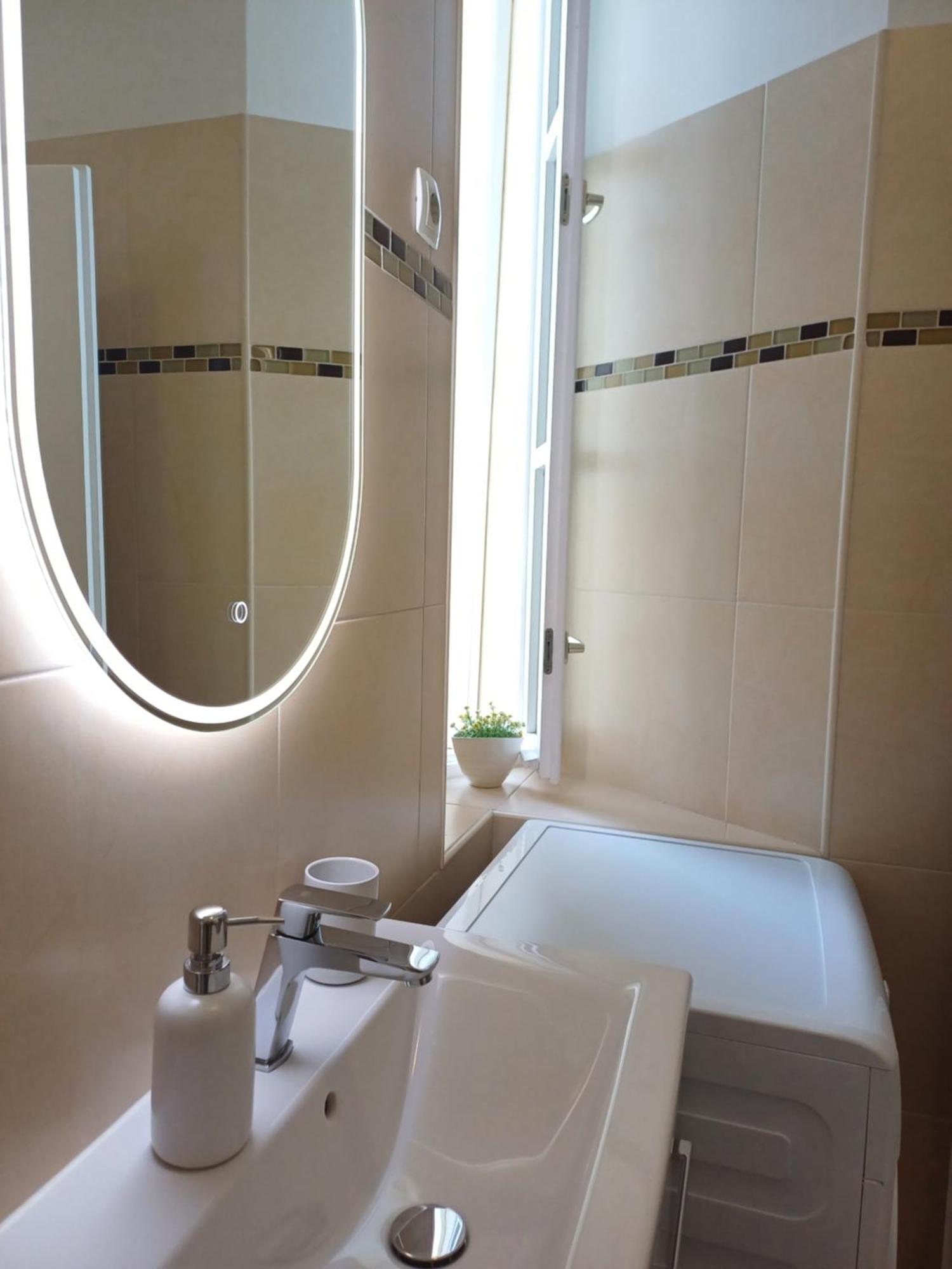 Apartment Zdenka - 100 M From The Beach أوباتيا المظهر الخارجي الصورة