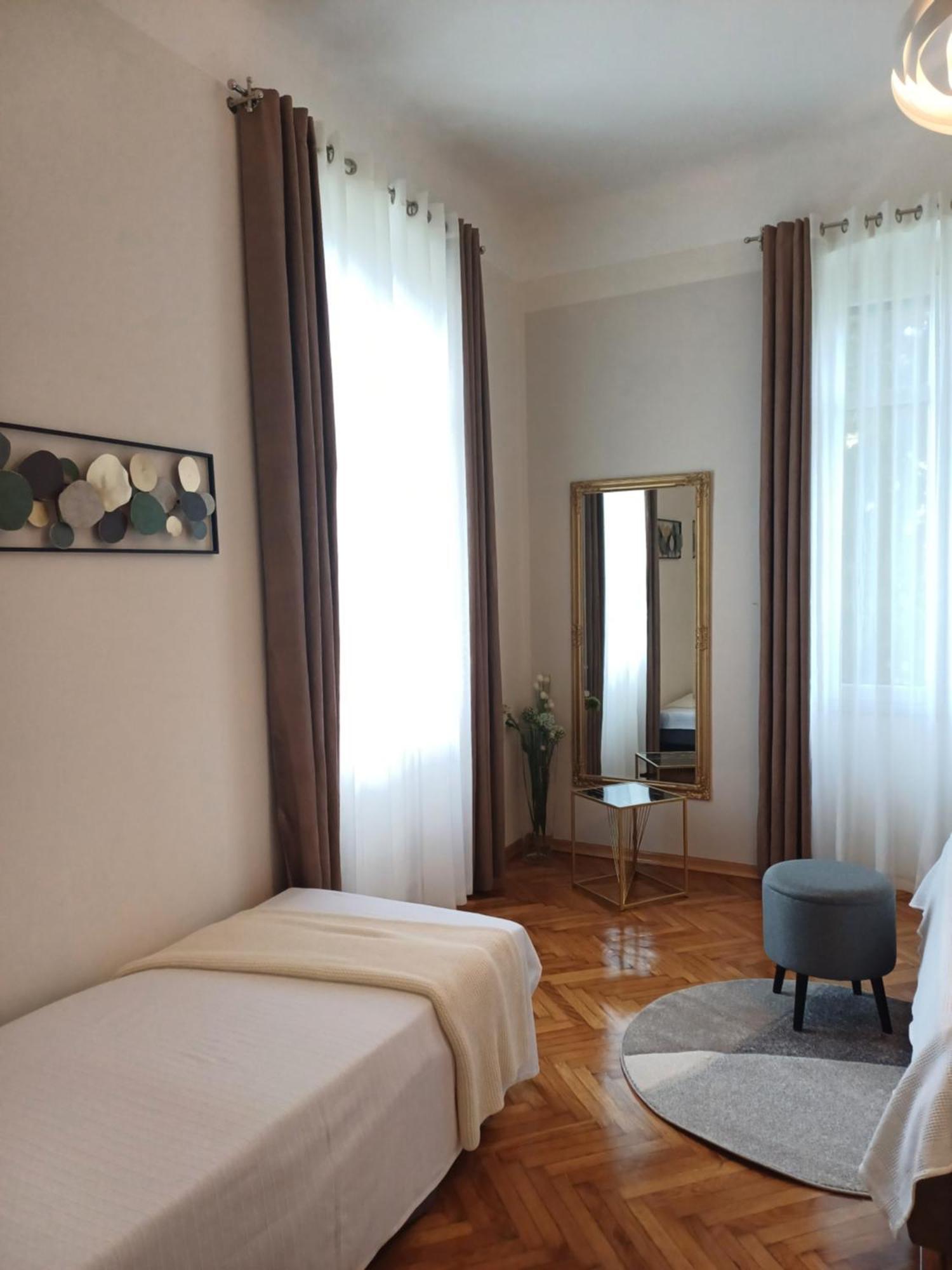 Apartment Zdenka - 100 M From The Beach أوباتيا المظهر الخارجي الصورة